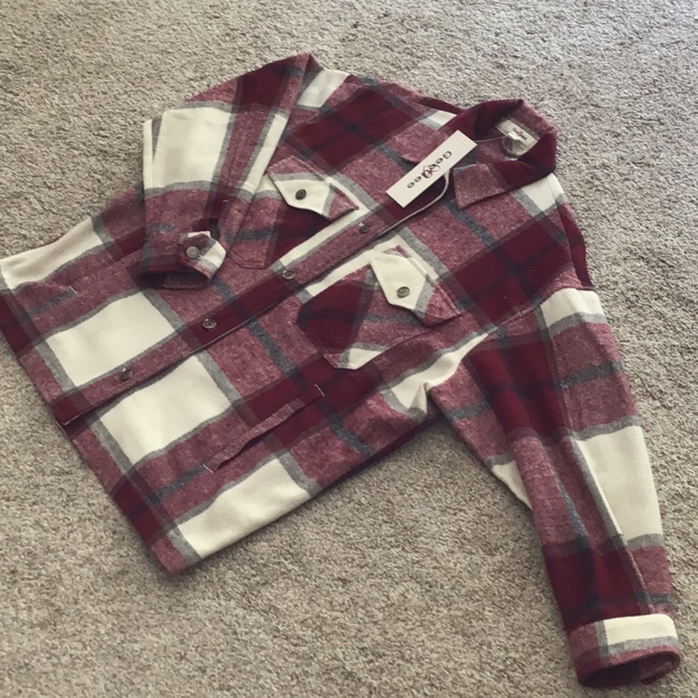 FLANNEL PLAID JACKET WITH POCKETS - SMALL NWT
